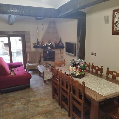 Vivienda Turistica El Caneco Tordesillas Exteriör bild