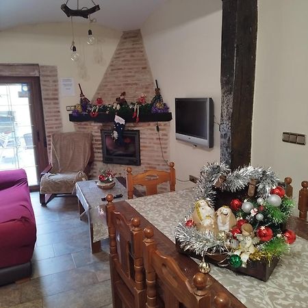 Vivienda Turistica El Caneco Tordesillas Exteriör bild