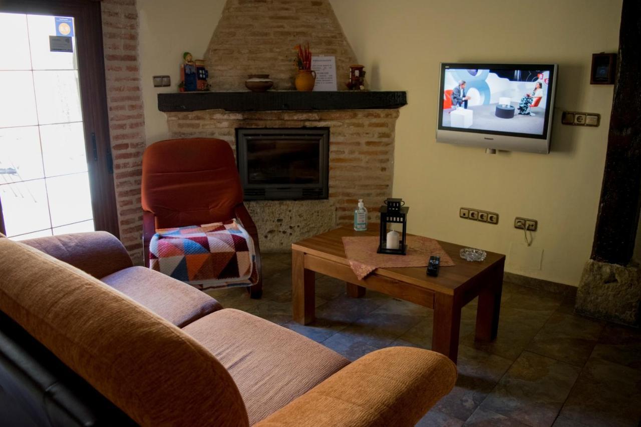 Vivienda Turistica El Caneco Tordesillas Exteriör bild